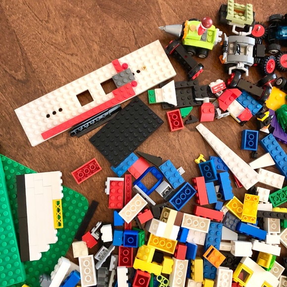 Lego, 3 Pounds, Assorted, Bulk, AUTHENTIC LEGO, Very Clean, Good Condition - Picture 13 of 13